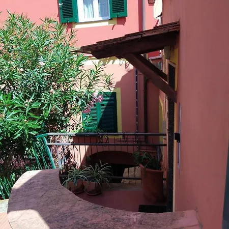 Apartamento Oleandro Montale (Liguria)