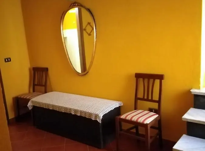 Oleandro Montale (Liguria)